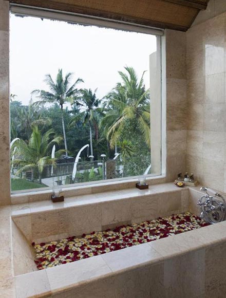 Wapa di Ume suite bathroom