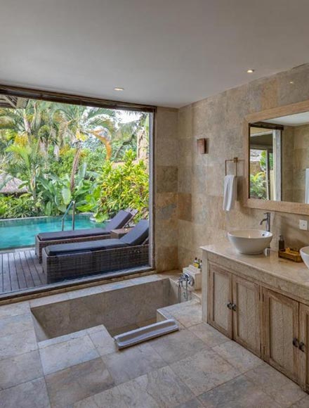 Wapa di Ume one-bedroom villa bathroom