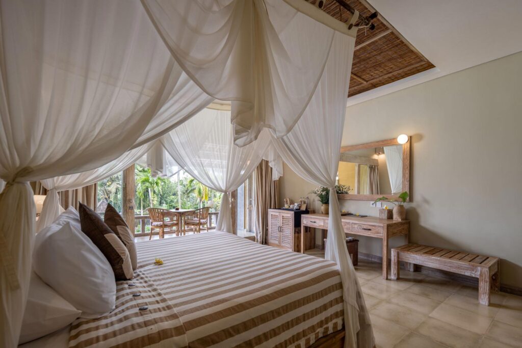 Wapa di Ume lanai bedroom