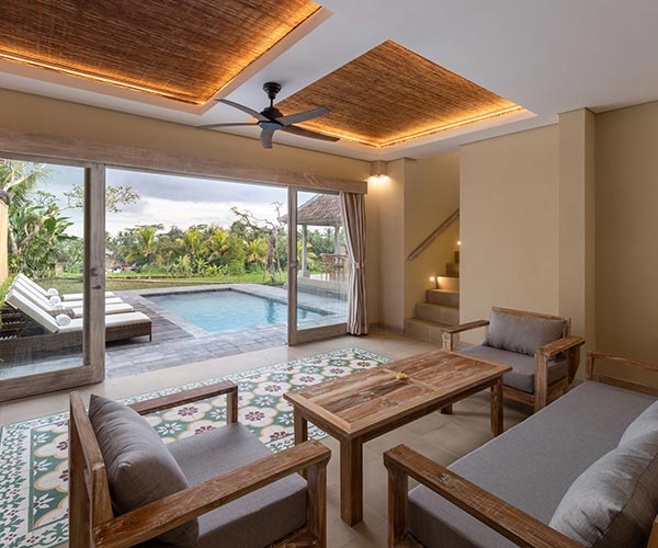 Wapa di Ume royal family villa pool