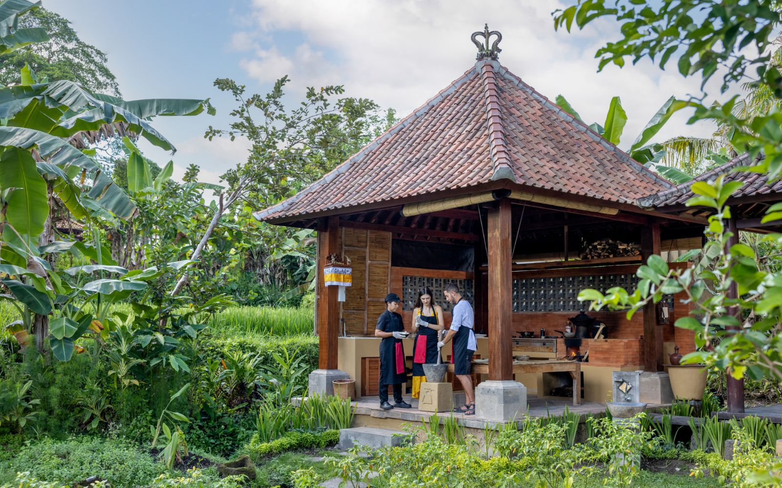 Culinary Journey in the Heart of Bali: Visit a Local Market and Cook Like a Balinese