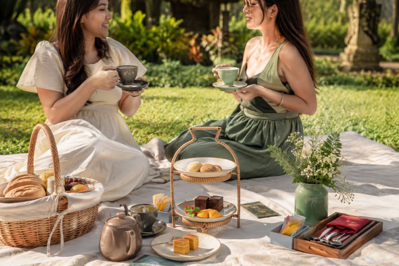 Lesehan Afternoon Tea in Ubud: A Balinese Cultural Experience
